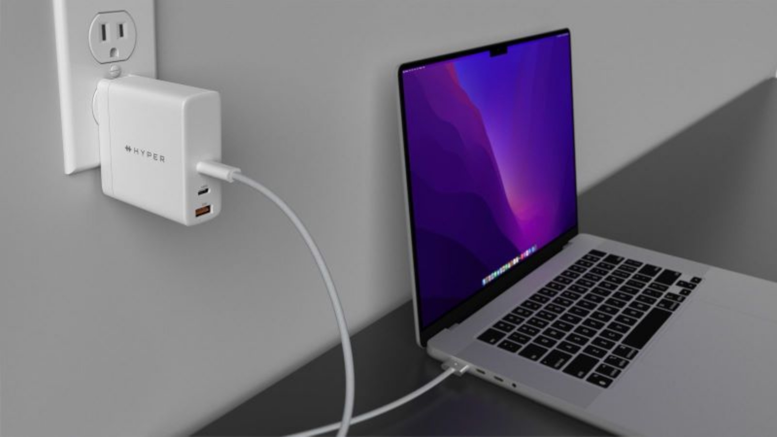 Hình ảnh cho danh mục Sạc MacBook Pro M3 bao nhiêu W? Máy hỗ trợ tính năng sạc nhanh nào?